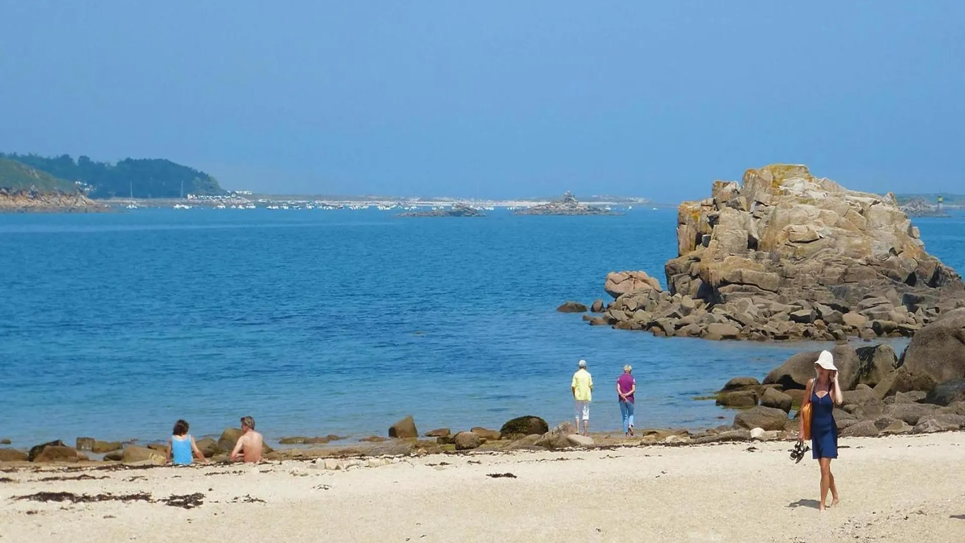 Holiday Home In A Quiet Location Near The Coast 플뢰뮈르보두